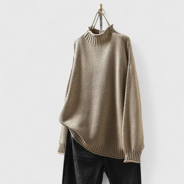 Sterre - Women's Knitted Jumper with Classic Neckline