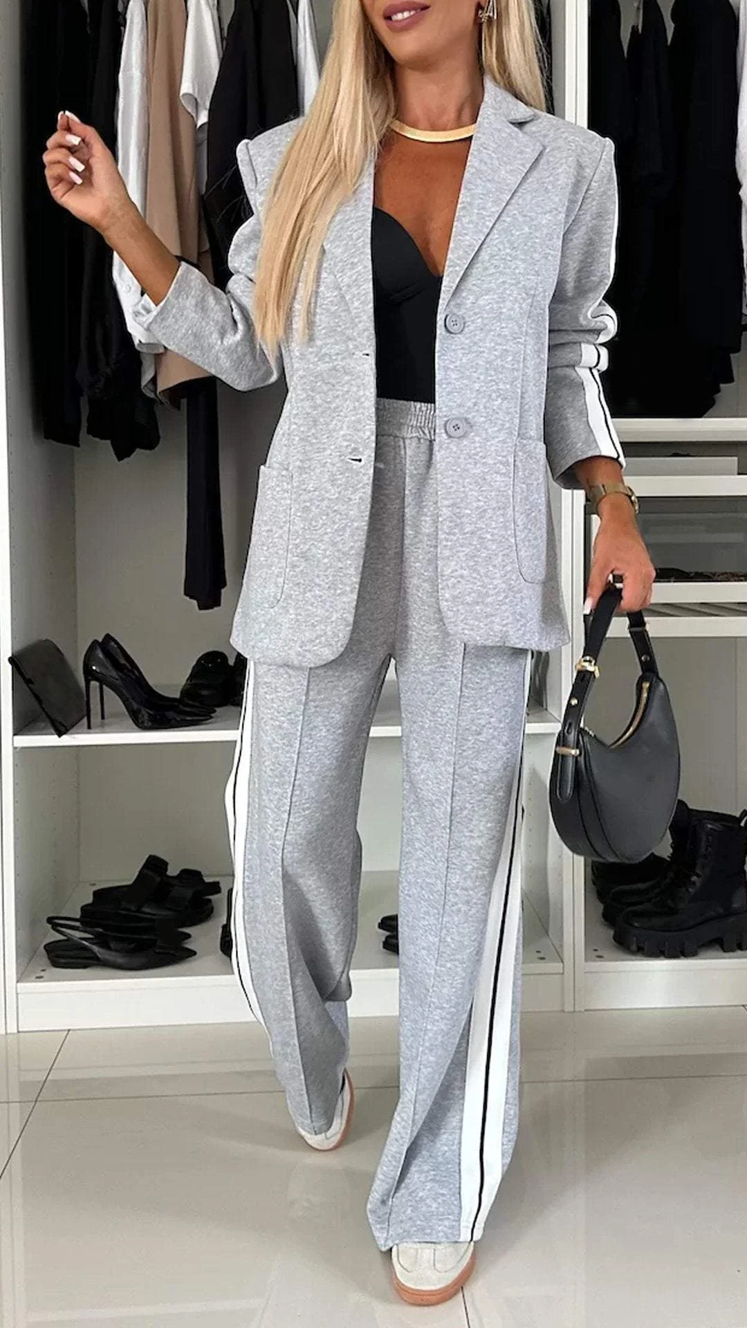 Daphne - Women's Luxe Striped Blazer and Pant Set - photo 3
