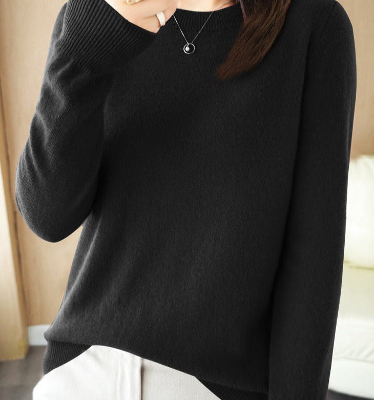 Chrissie - Women's Knitted Jumper with Crew Neck and Long Sleeves - photo 2