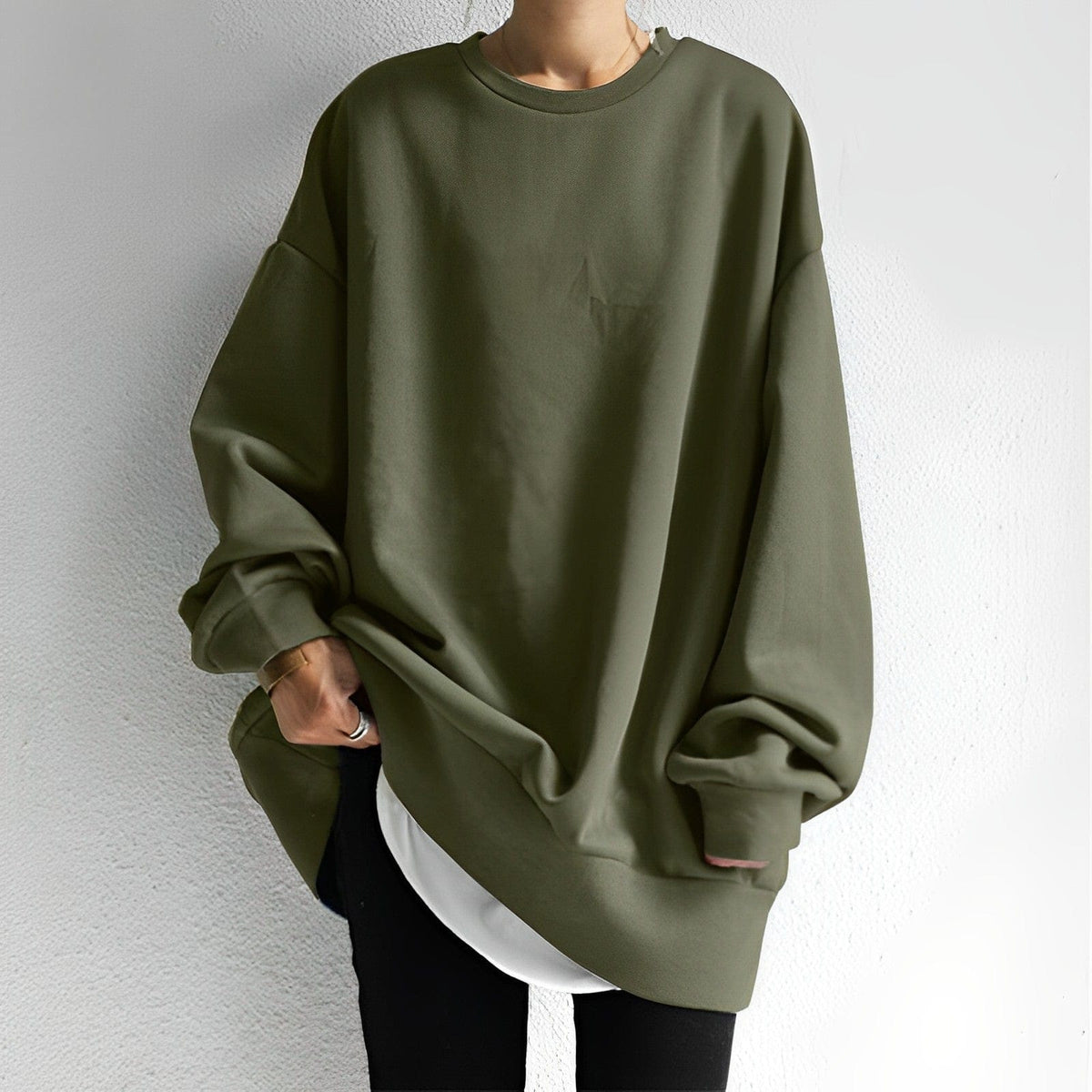 Rosalie - Women's Oversized Sweater - photo 3