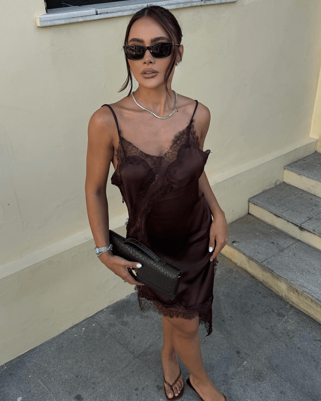 Libby - Abito midi da donna in raso con pizzo e orlo asimmetrico