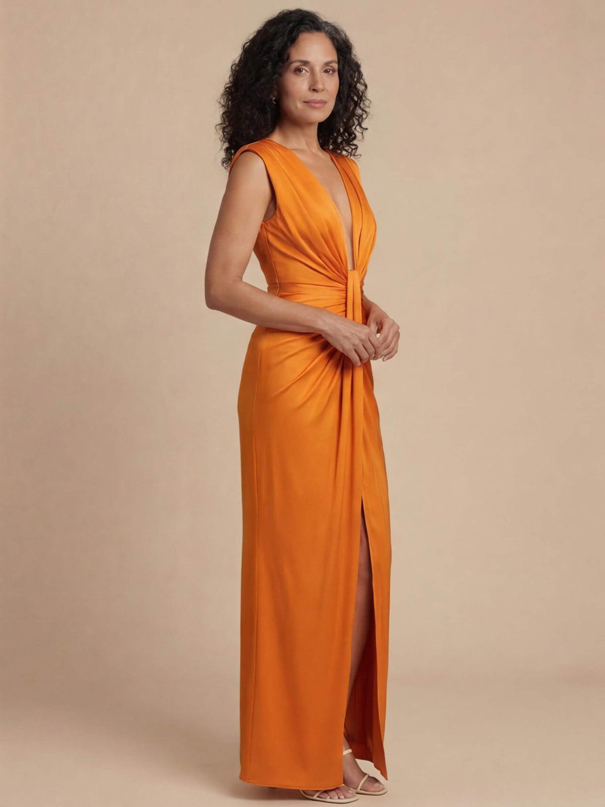 Women's Elegant Pleated Maxi Dress with V-Neckline - photo 4