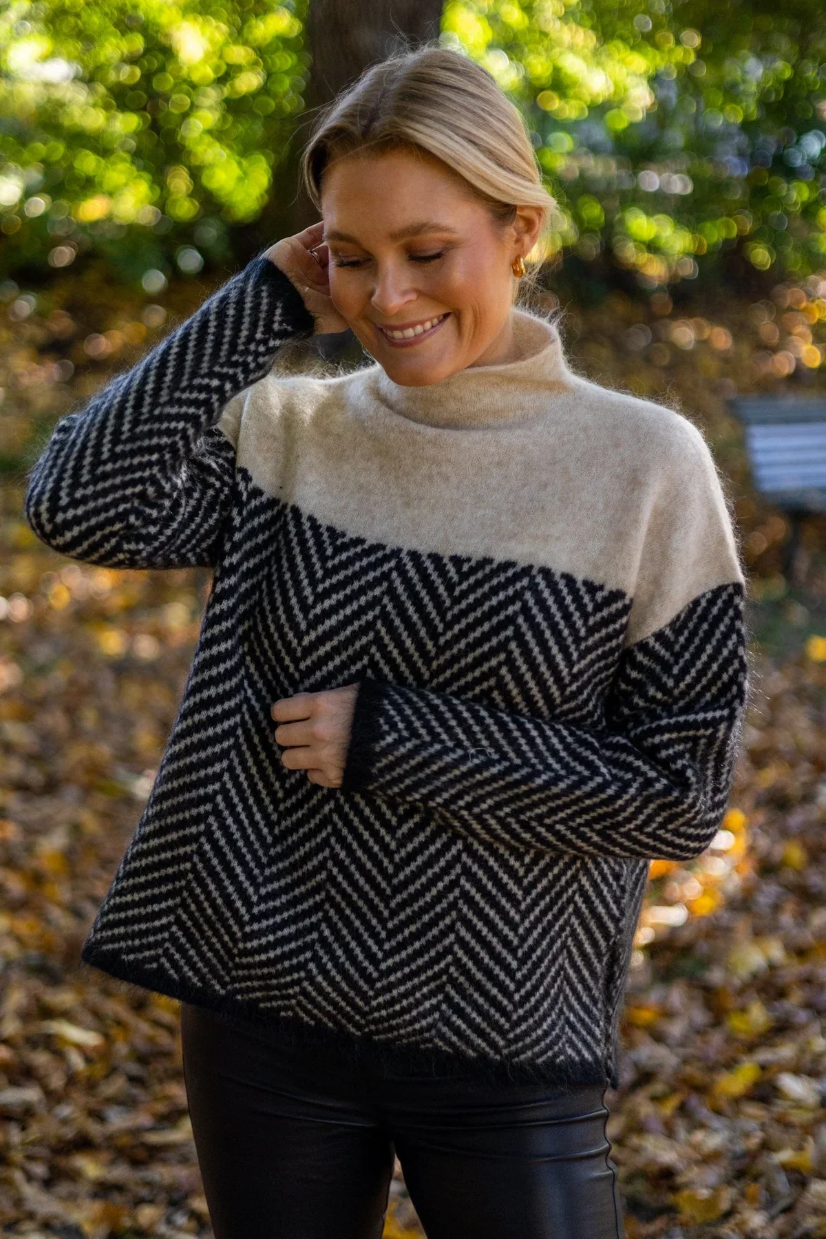 Luxury Soft Cashmere Turtleneck Sweater - photo 5