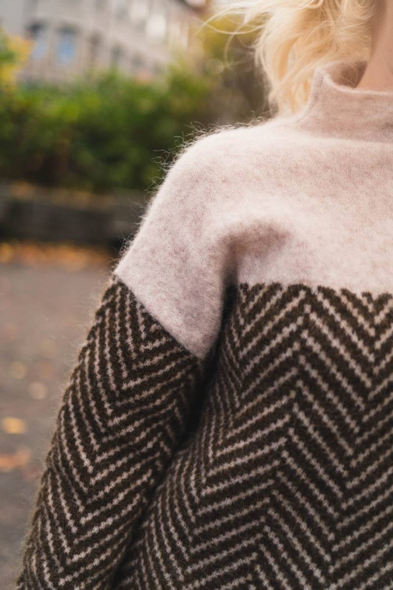 Luxury Soft Cashmere Turtleneck Sweater - photo 4