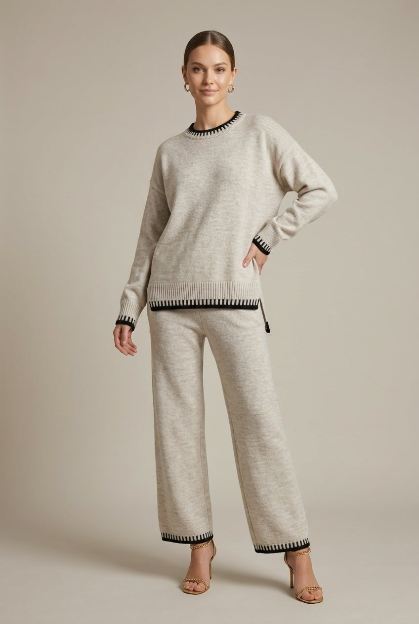 Liora - Women's Knit Lounge Set with Oversized Jumper and Wide-Leg Trousers - Beige