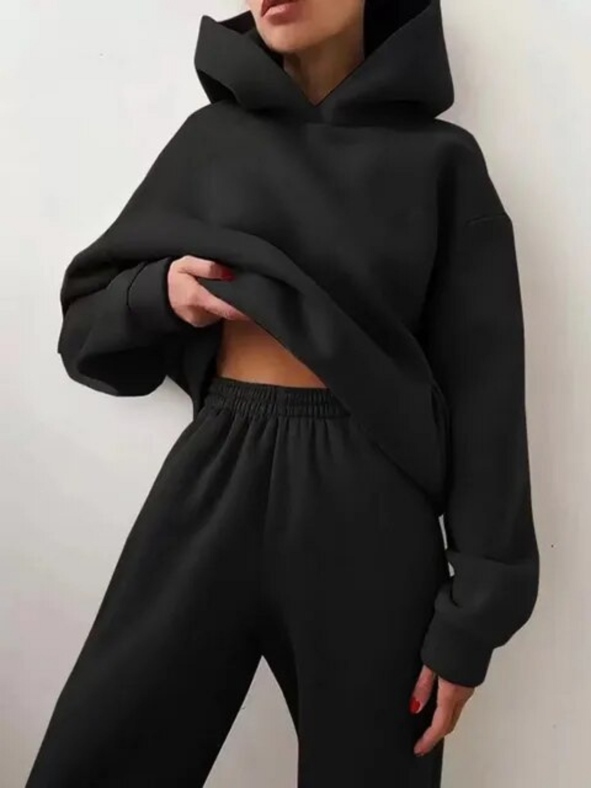 Malin - Women's Cropped Lounge Set with an Elasticated Waist – view 12